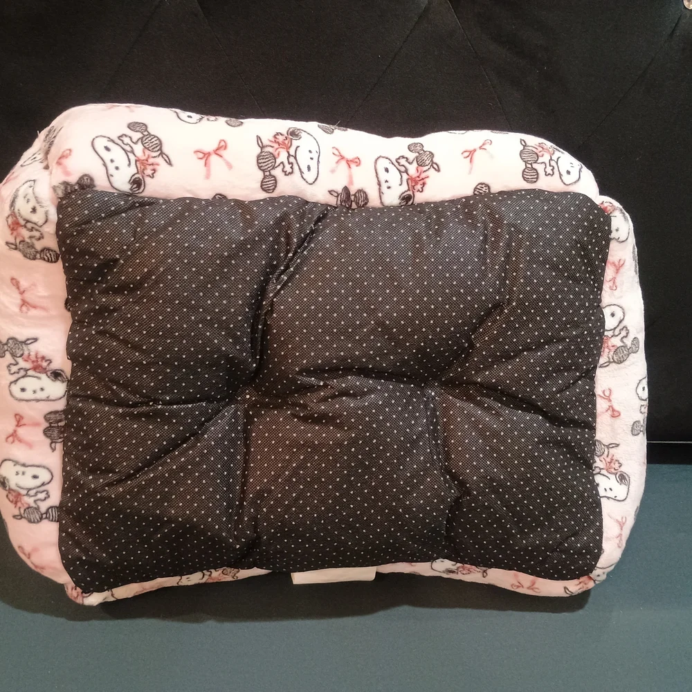 New Peanuts Bow Snoopy Pink White Black Pet Bed 20x16x6